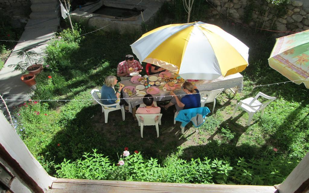 לה Tsetan Guest House מראה חיצוני תמונה