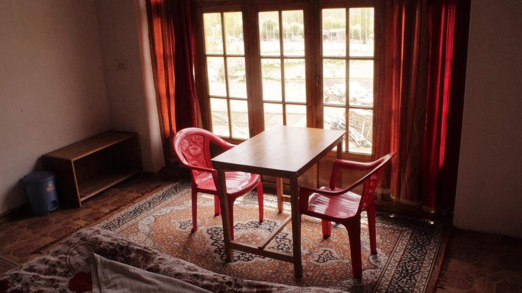 לה Tsetan Guest House מראה חיצוני תמונה